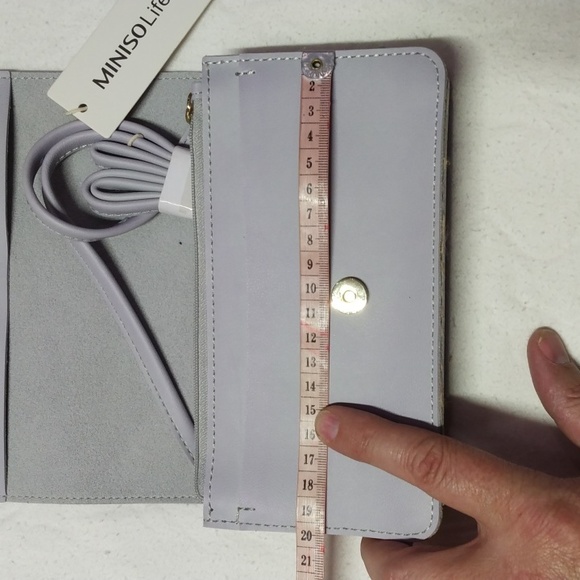 Miniso Crossbody bag - Picture 7 of 7